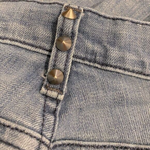 Rock & Republic Jeans Kasandra Bootcut Queen B Style Studded Size 8 - Picture 9 of 15